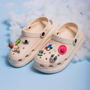 Clog Plataforma Country (Acompanha 8 Pins Especiais)