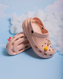 Clog Plataforma (Acompanha 6 Pins Especiais)